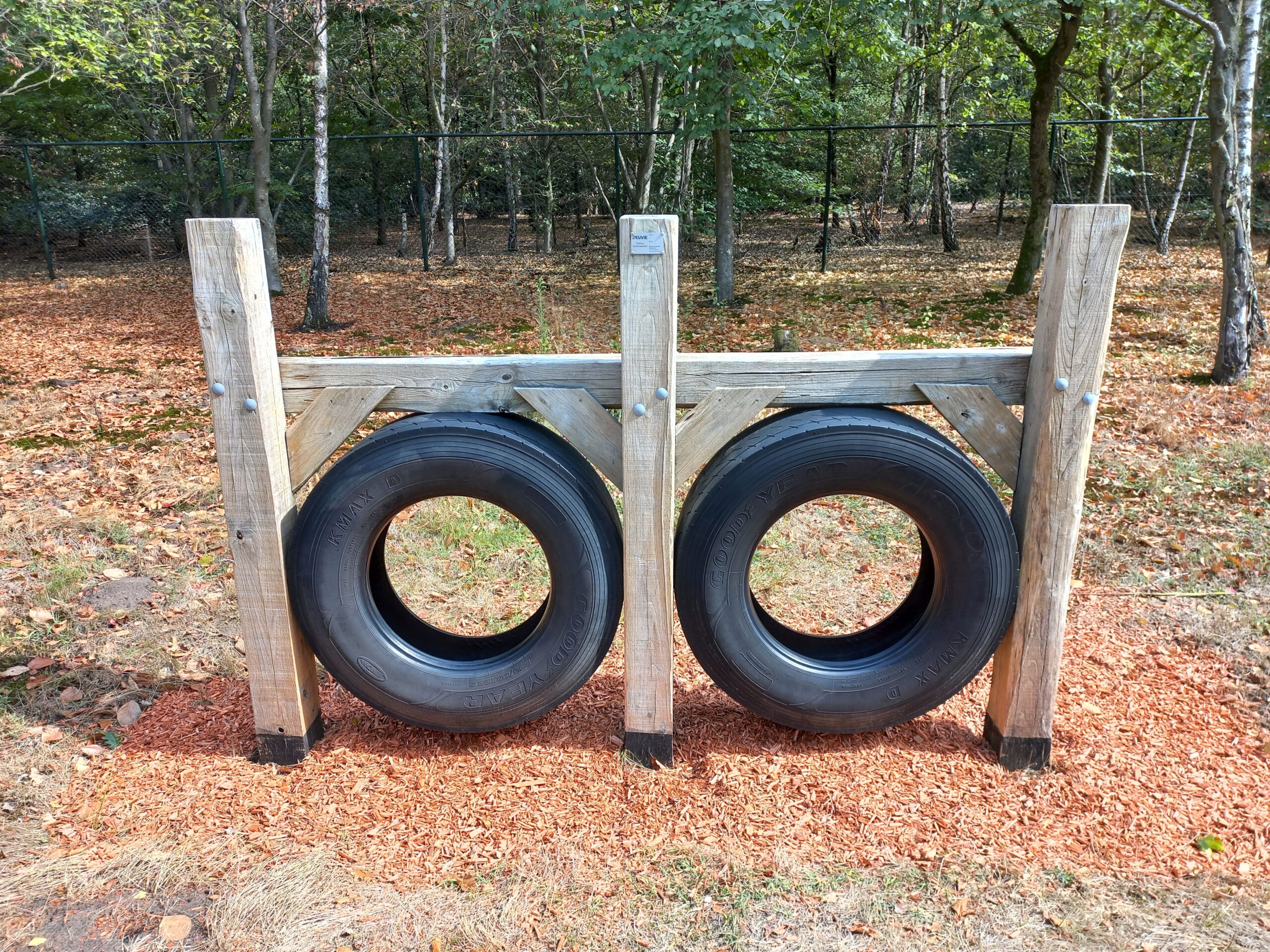 schoonmaak speeltoestellen hout