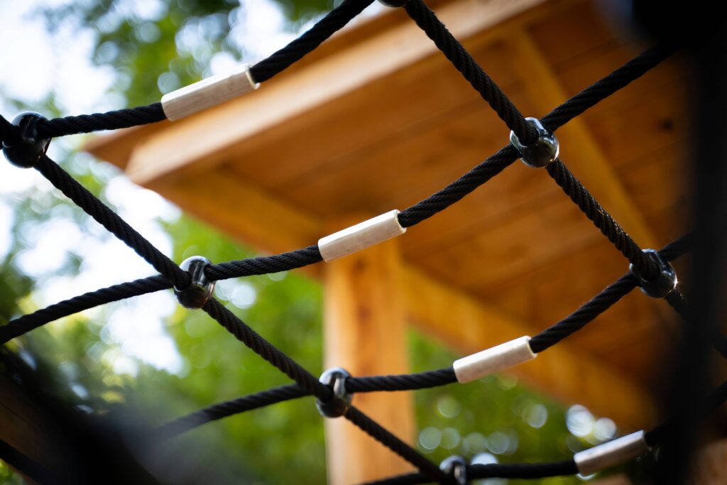 Duurzame houten DEUVIE speelomgeving in Aarle-Rixtel