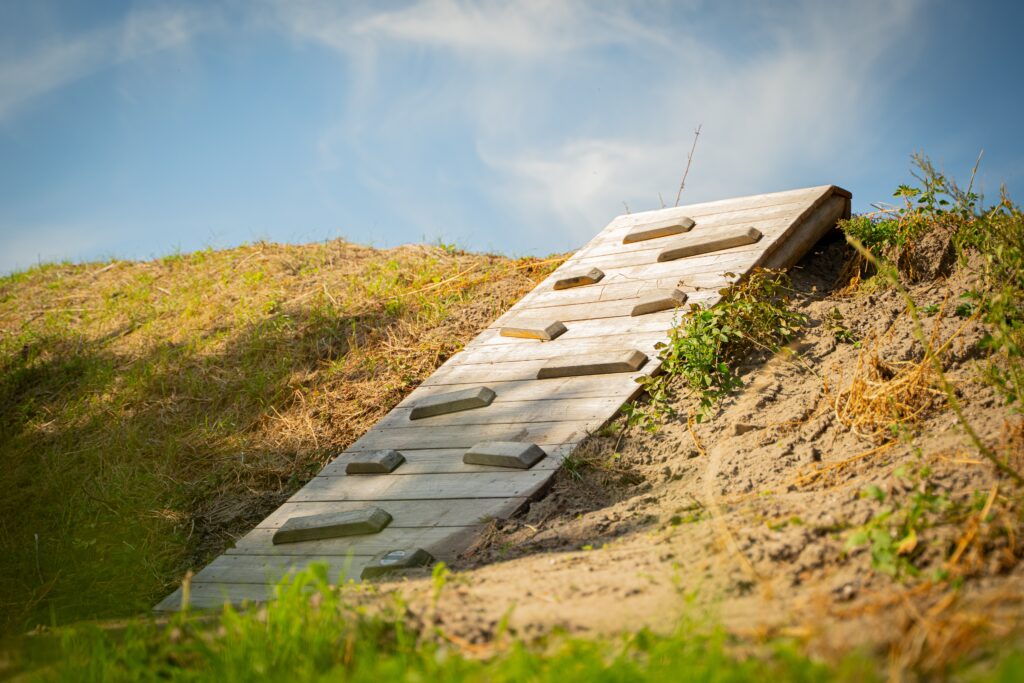 houten sport toestel buiten ouddorp duin sporten buiten houten sporttoestel houten stormbaan buiten