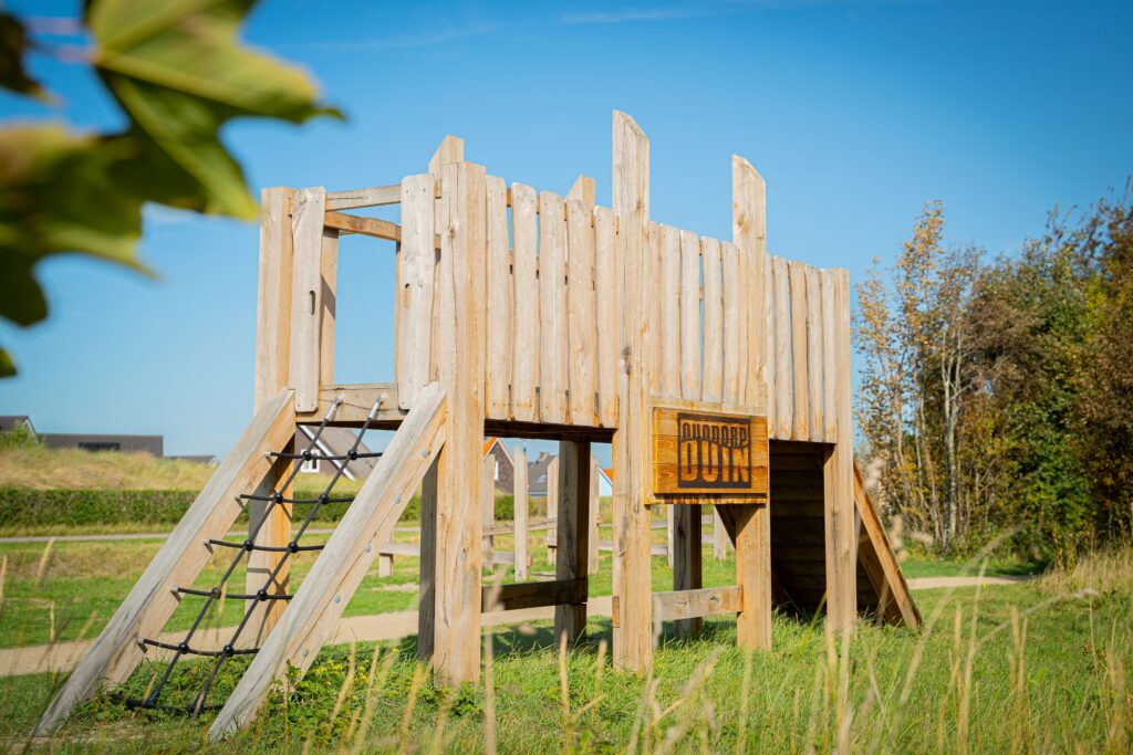 houten sport toestel buiten ouddorp duin sporten buiten houten sporttoestel houten stormbaan buiten